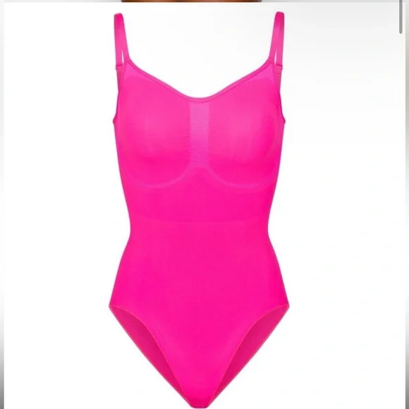 SKIMS FLAMINGO PINK SEAMLESS SCULPTING BODYSUIT L/XL - Picture 2 of 2